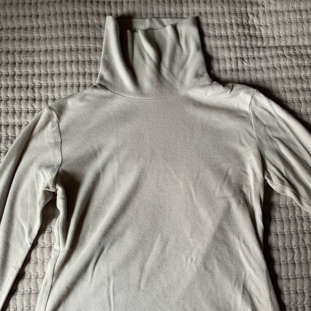Uniqlo turtleneck